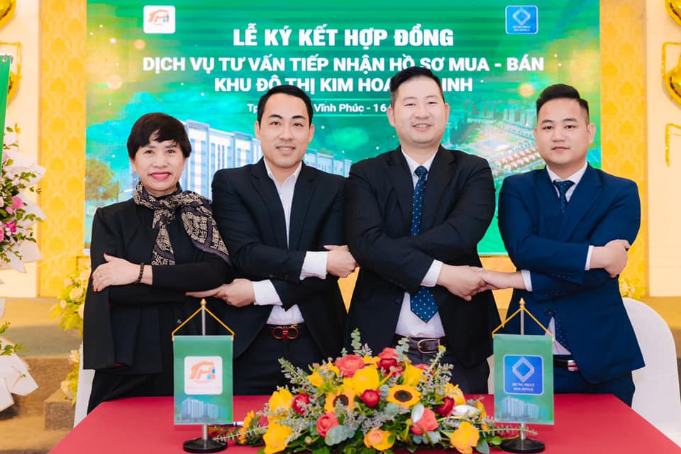 Lễ ký kết hợp đồng dịch vụ tư vấn tiếp nhận Hồ sơ mua bán Kđt Kim Hoa Mê Linh